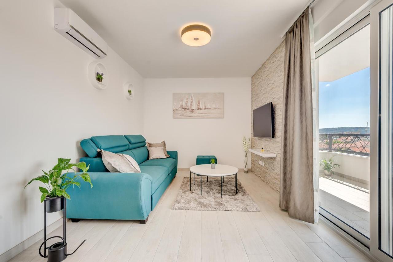 Modern 4* luxury apartment in center Trogir Extérieur photo