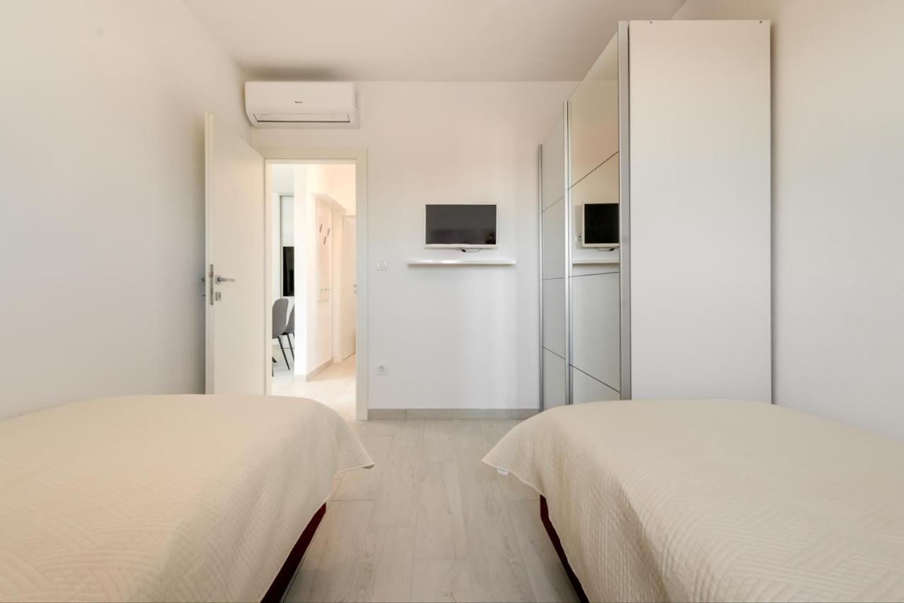 Modern 4* luxury apartment in center Trogir Extérieur photo