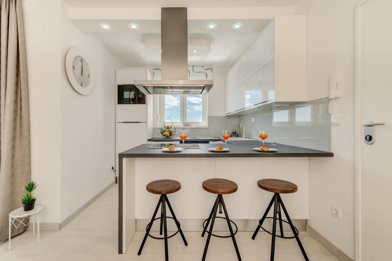 Modern 4* luxury apartment in center Trogir Extérieur photo